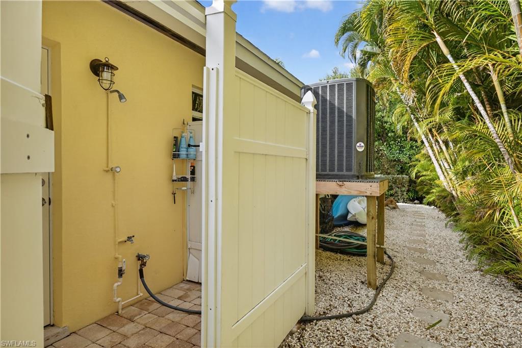 SANIBEL ESTATES - Residential