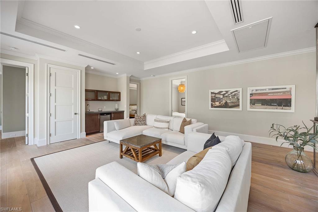 OLDE NAPLES - Residential