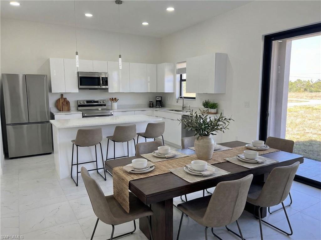 CAPE CORAL - Residential Lease