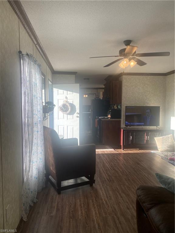 IONA GARDENS - Residential