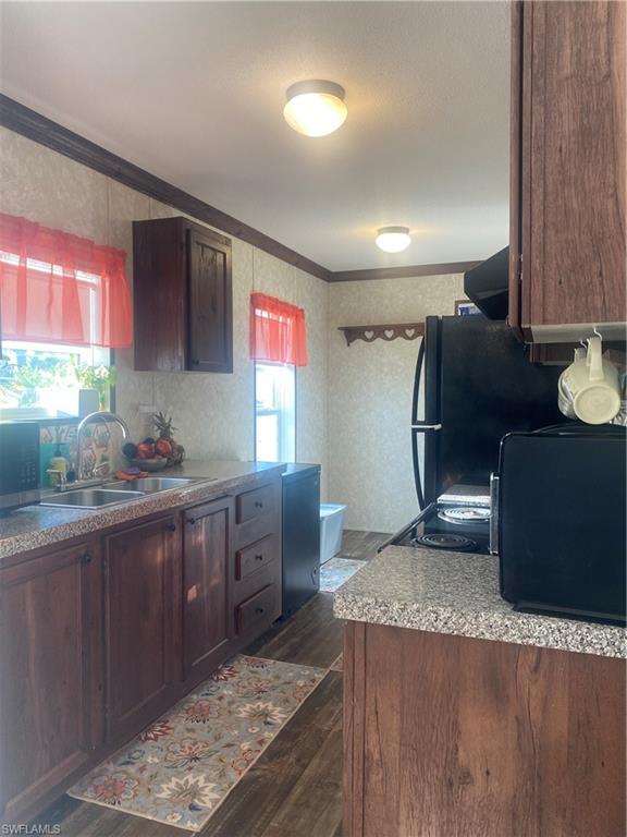 IONA GARDENS - Residential