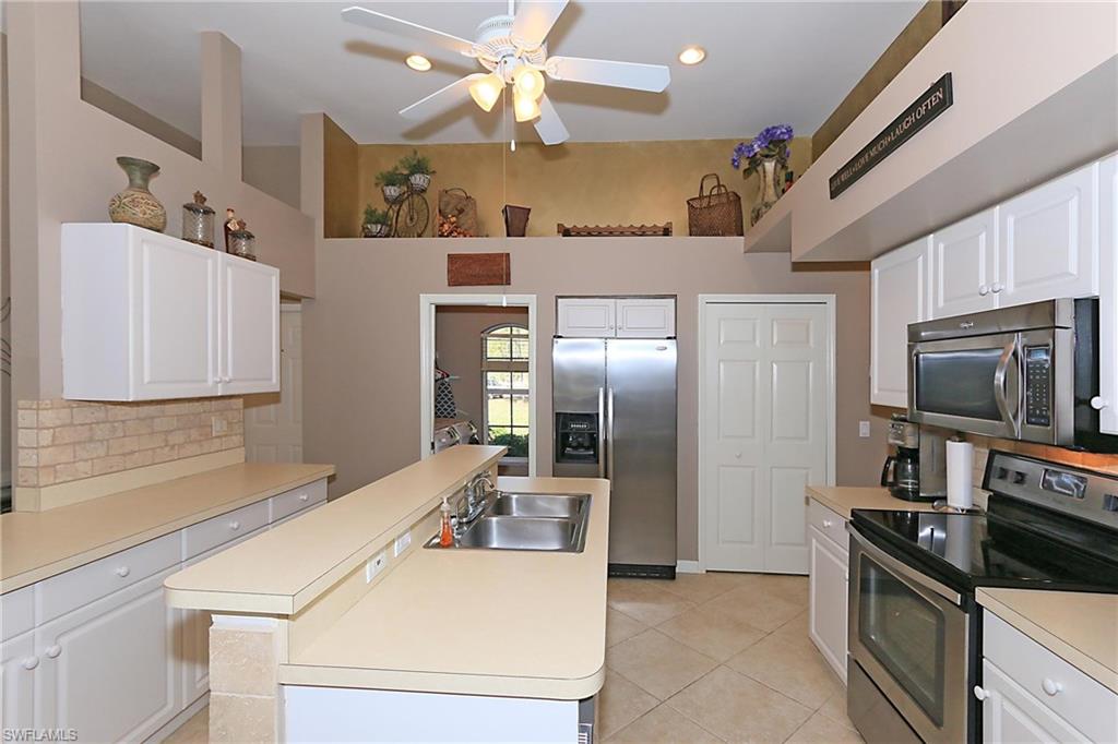 GOLDEN GATE ESTATES - Residential