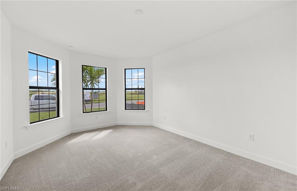 COUNTRY CLUB - Residential