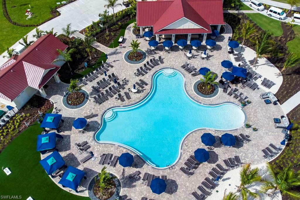 COUNTRY CLUB - Residential