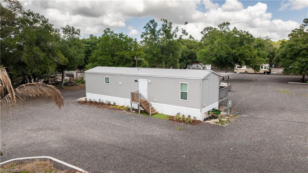 MONTURA - Residential