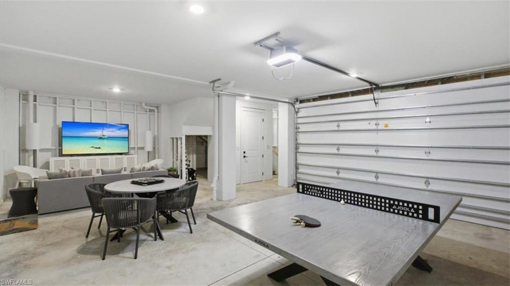 HILLS T.P. - Residential