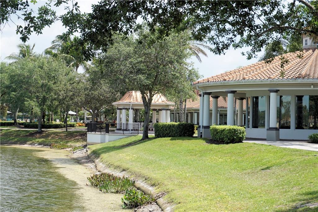 ISLAND WALK - Residential Lease