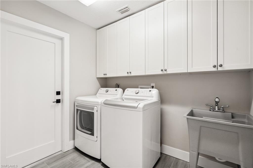 ISLAND PARK WOODLANDS - Residential