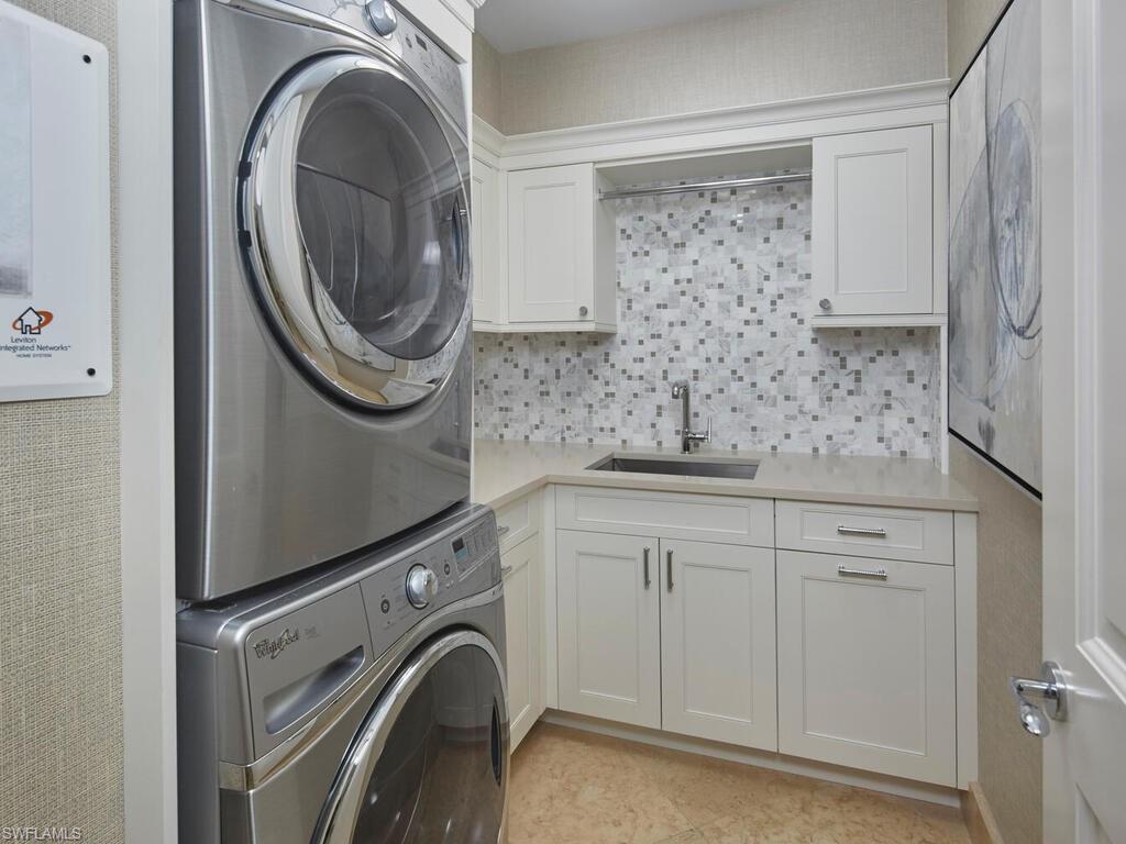 LA SCALA AT THE COLONY - Residential