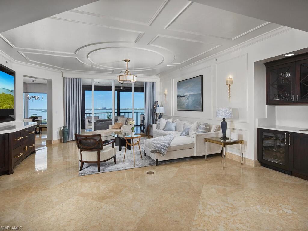 LA SCALA AT THE COLONY - Residential