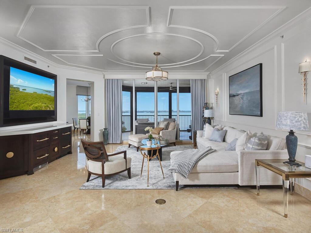 LA SCALA AT THE COLONY - Residential