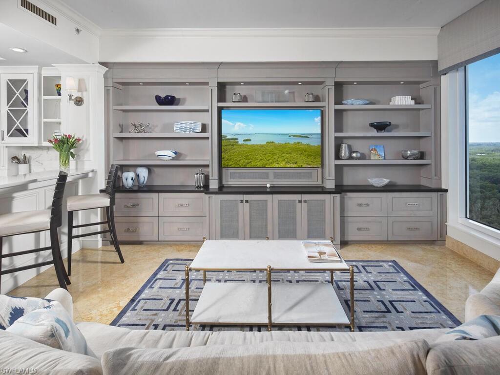 LA SCALA AT THE COLONY - Residential