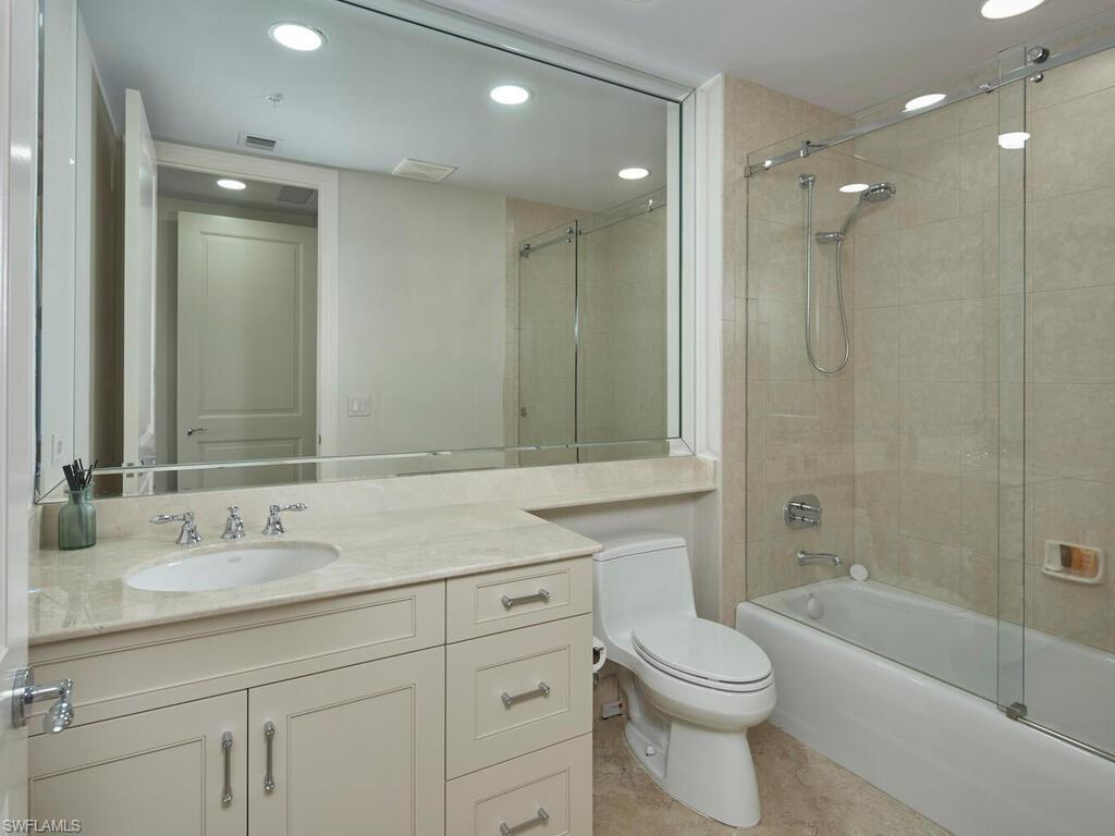 LA SCALA AT THE COLONY - Residential