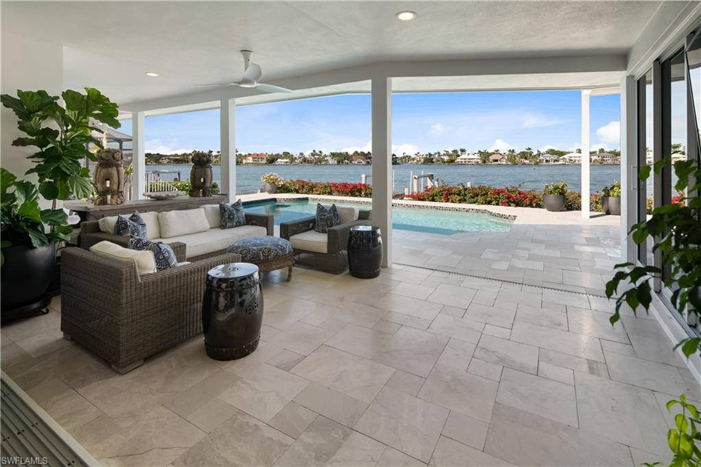 ROYAL HARBOR - Residential