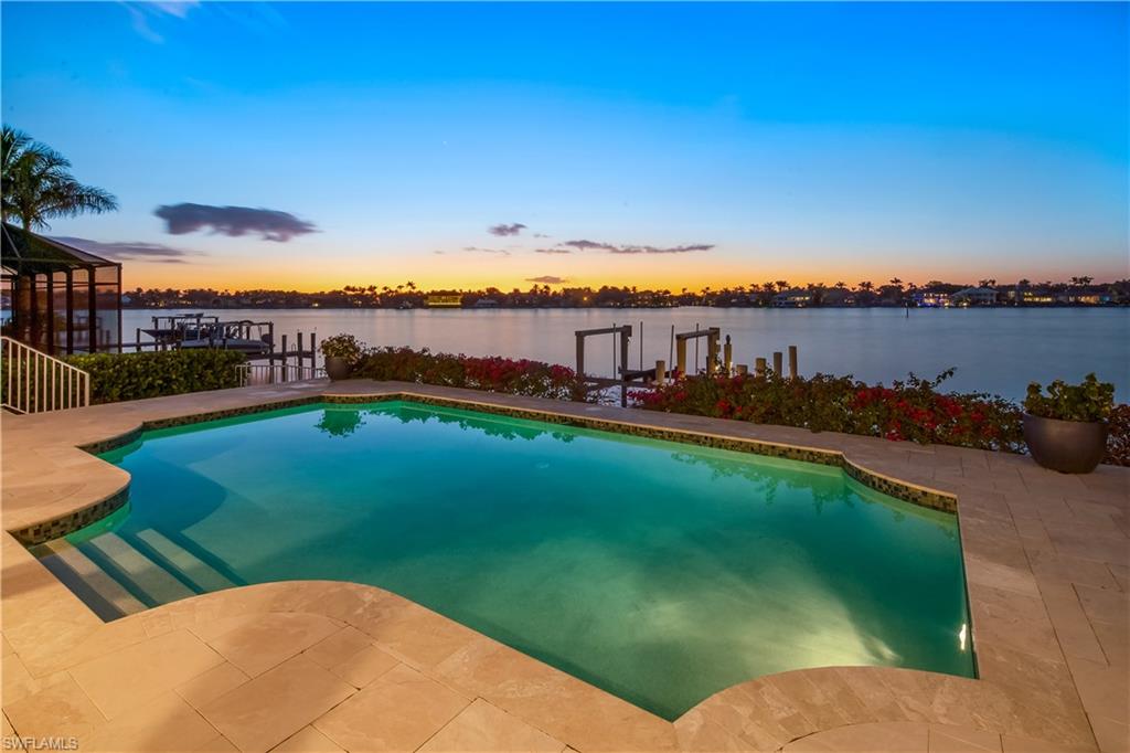 ROYAL HARBOR - Residential