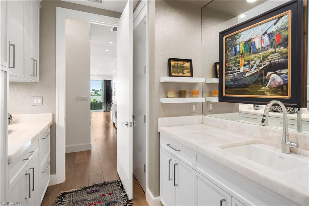 ROYAL HARBOR - Residential