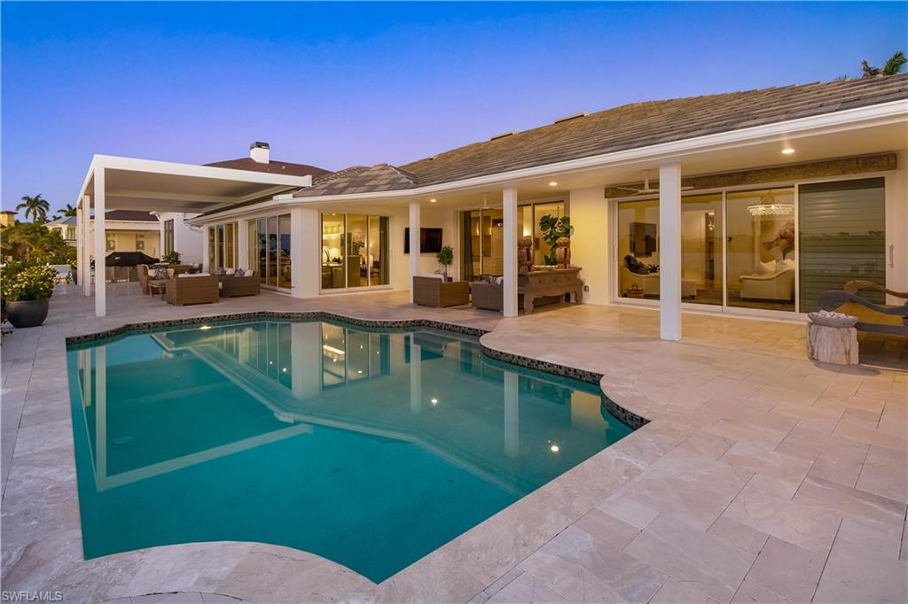 ROYAL HARBOR - Residential