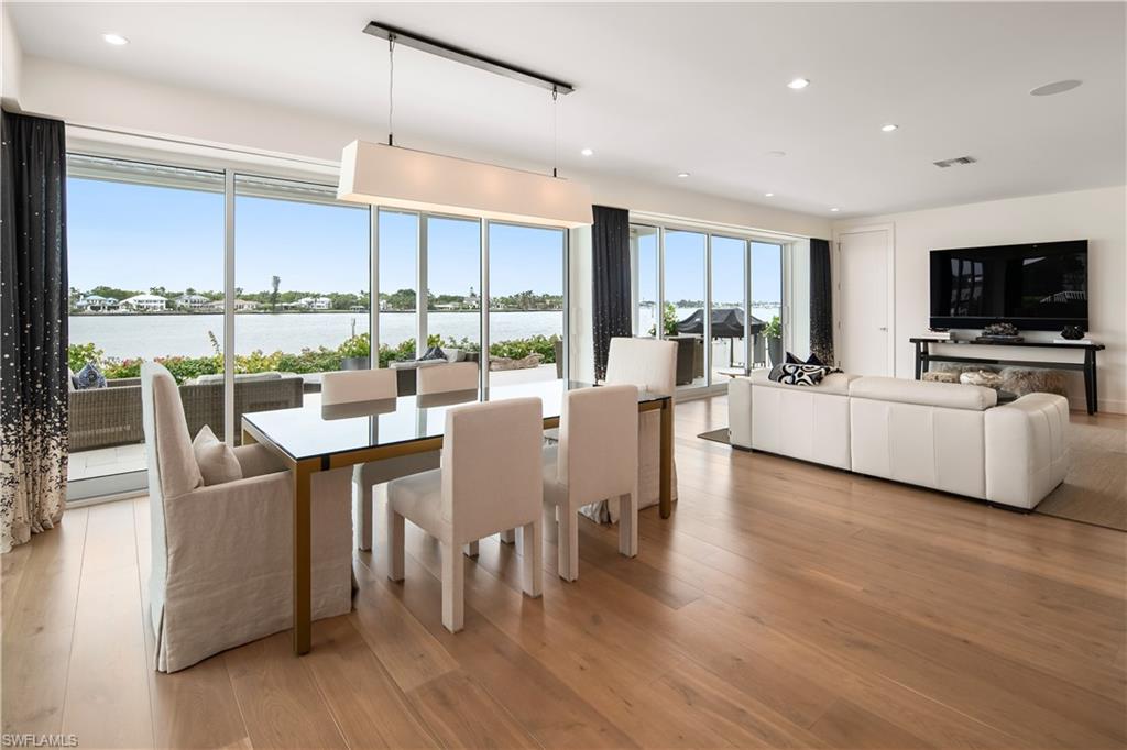 ROYAL HARBOR - Residential