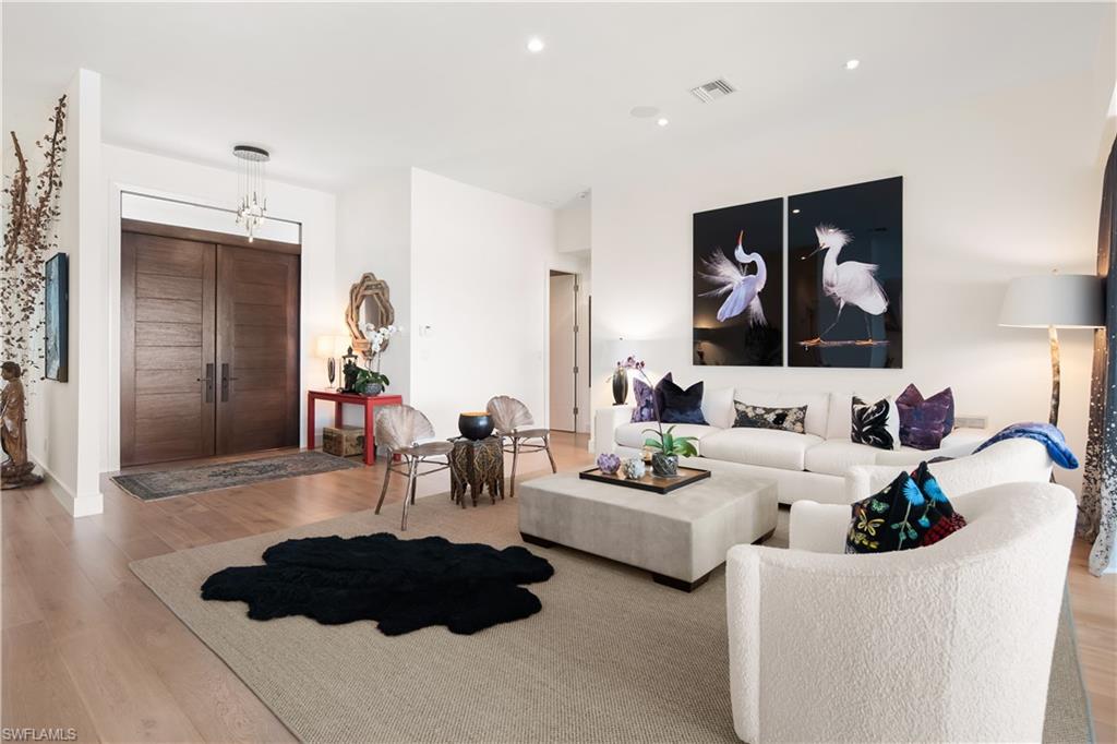 ROYAL HARBOR - Residential