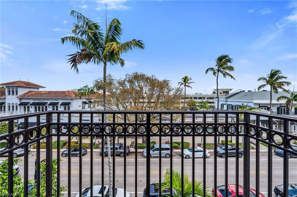 780 FIFTH AVENUE SOUTH - Residential