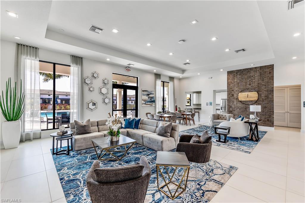 VANDERBILT RESERVE - Residential