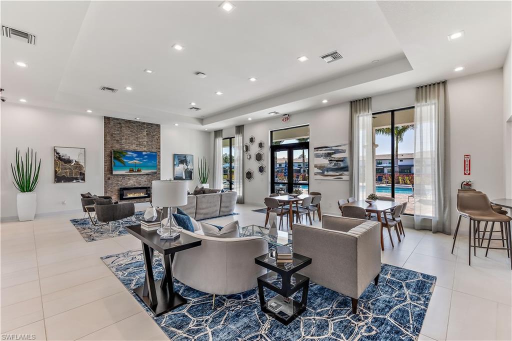 VANDERBILT RESERVE - Residential