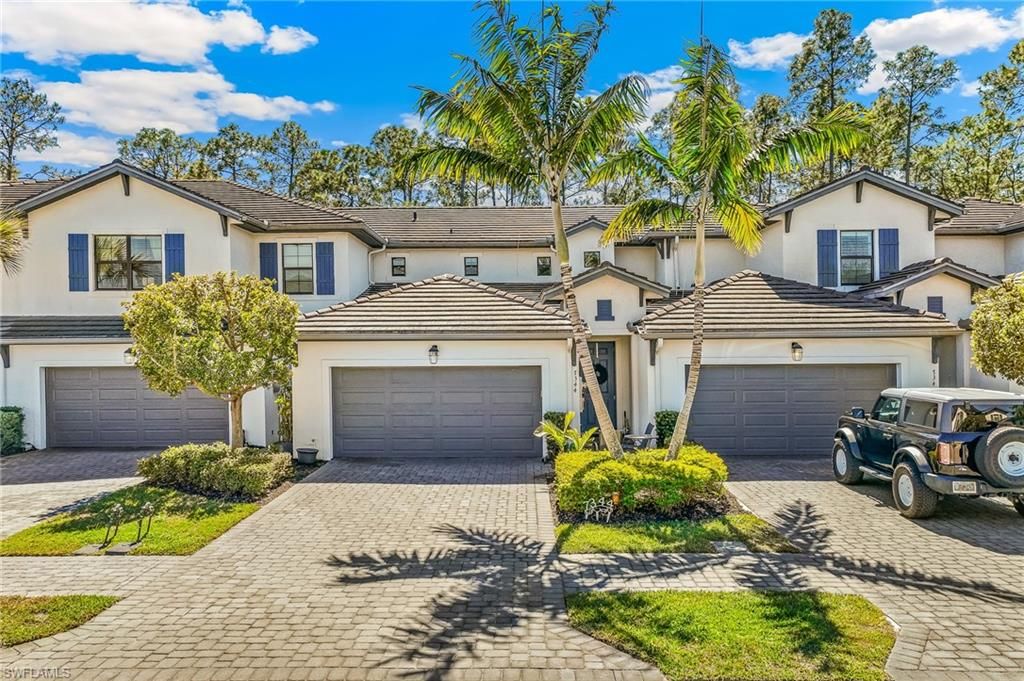 Photo of 7344 Rockefeller DR, NAPLES, FL 34119 (MLS # 226007805)