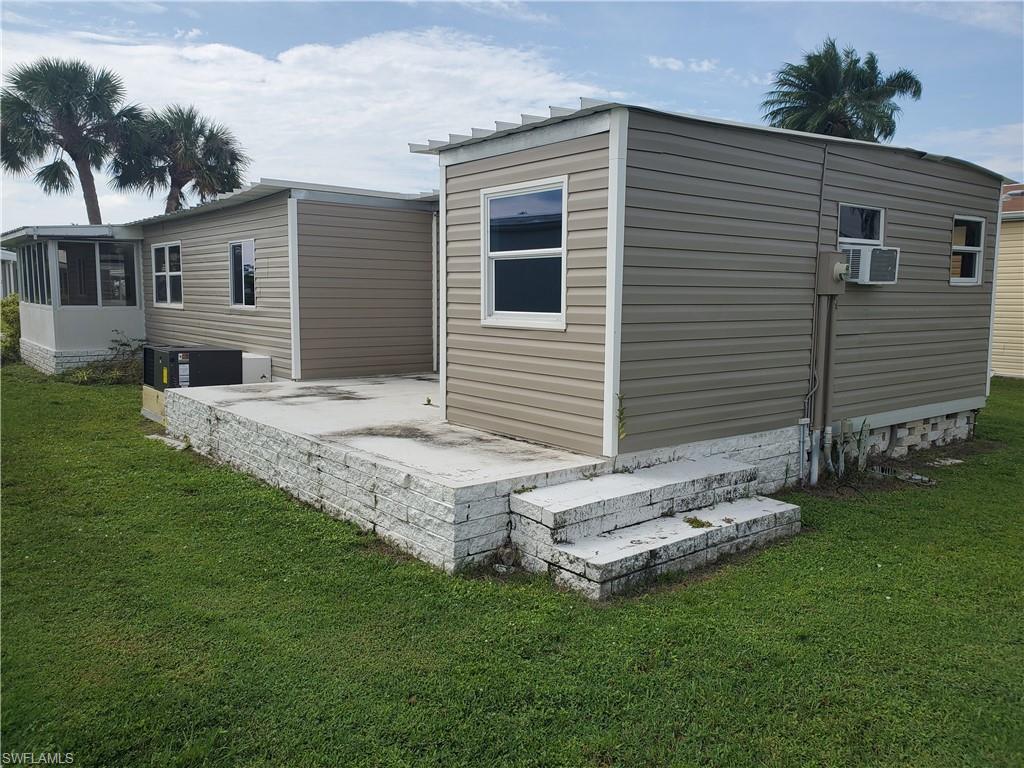 RIVIERA COLONY - Residential