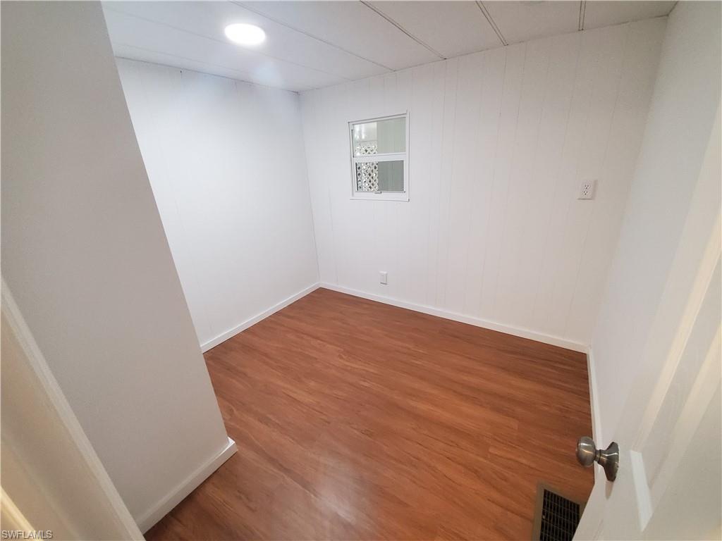 RIVIERA COLONY - Residential