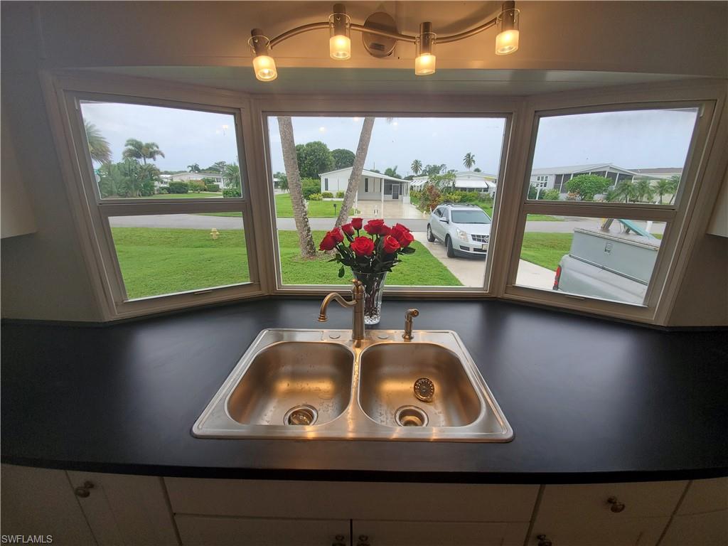 RIVIERA COLONY - Residential