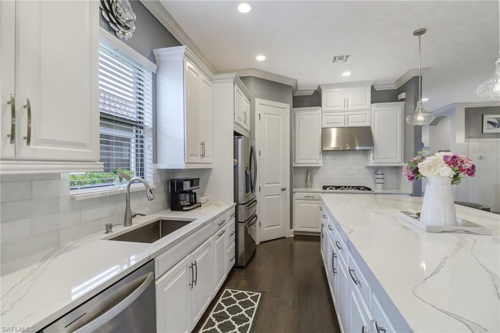 ESPLANADE - Residential