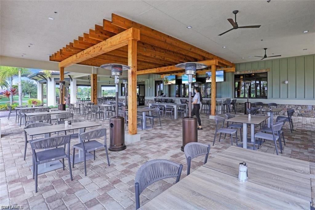 ESPLANADE - Residential