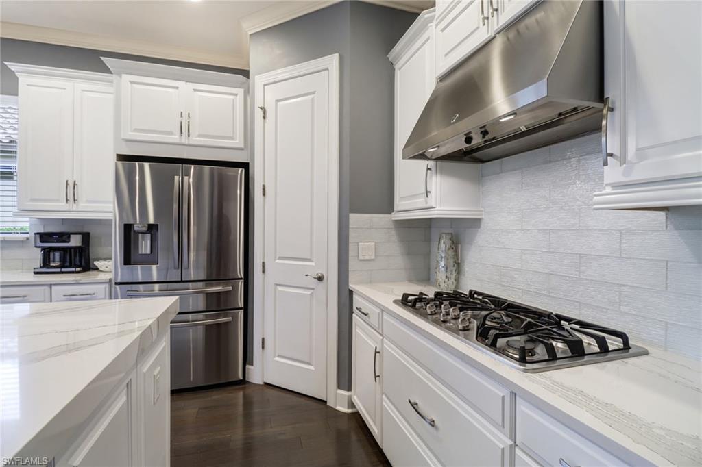 ESPLANADE - Residential