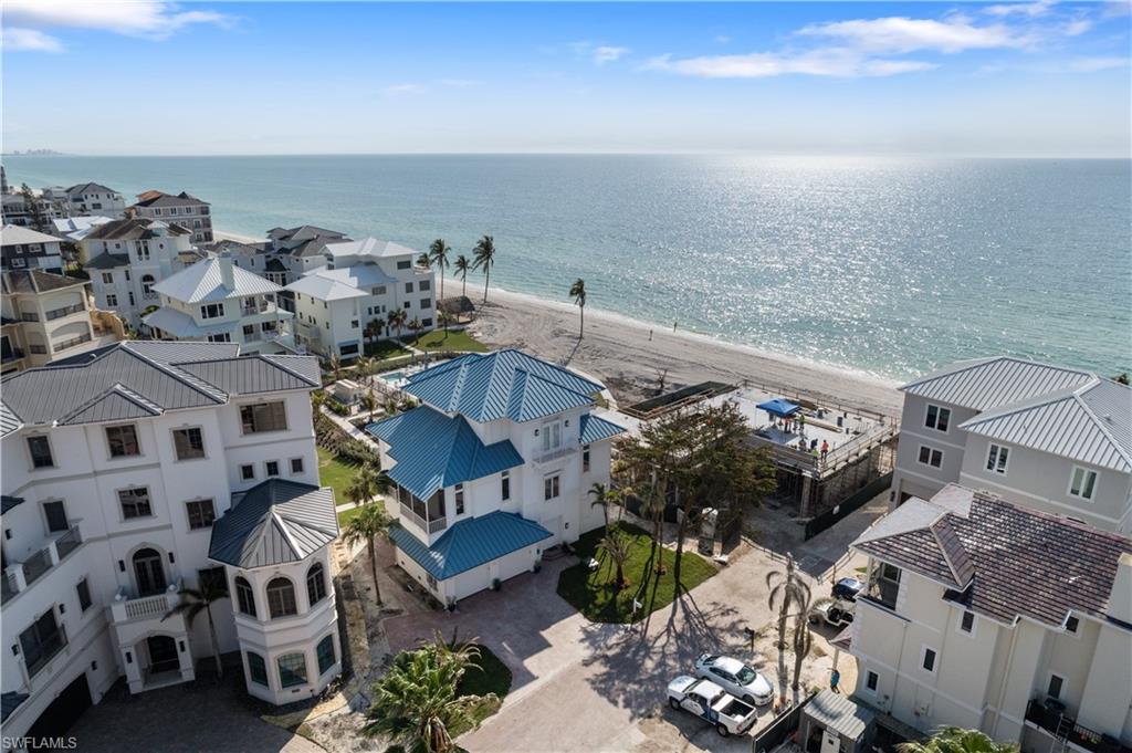 BAREFOOT BEACH - Residential