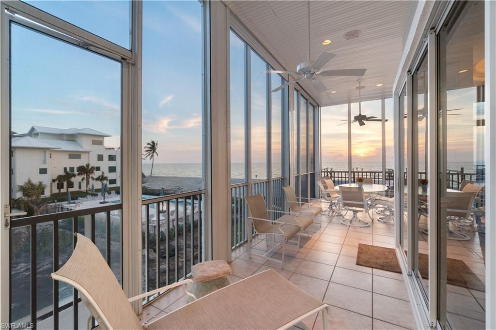 BAREFOOT BEACH - Residential