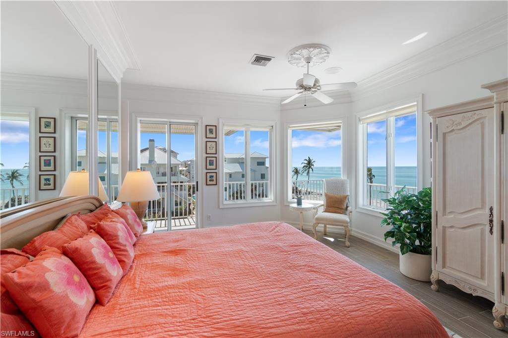 BAREFOOT BEACH - Residential