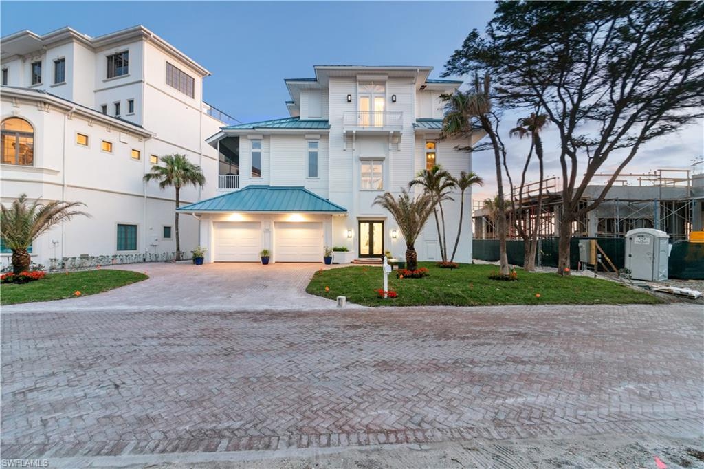 BAREFOOT BEACH - Residential