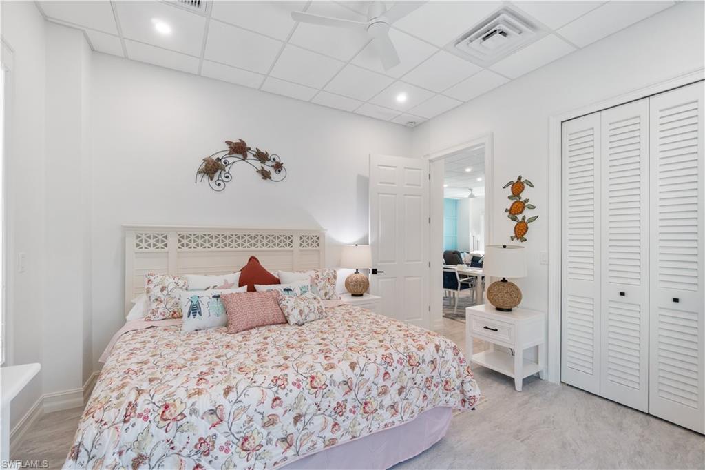 BAREFOOT BEACH - Residential