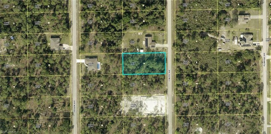 GREAT HALF ACRE LOT IN POPULAR AREA! CLOSE TO SCHOOLS, RESTAURANTS AND SHOPPING. PLENTY OF ROOM TO BUILD EXACTLY WHAT YOU WANT.  AIRPORT AND BEACHES ARE WITHIN 40 MINUTES FROM THE LOT AS WELL. 
PRICED TO SELL. CHECK IT OUT BEFORE IT IS GONE.