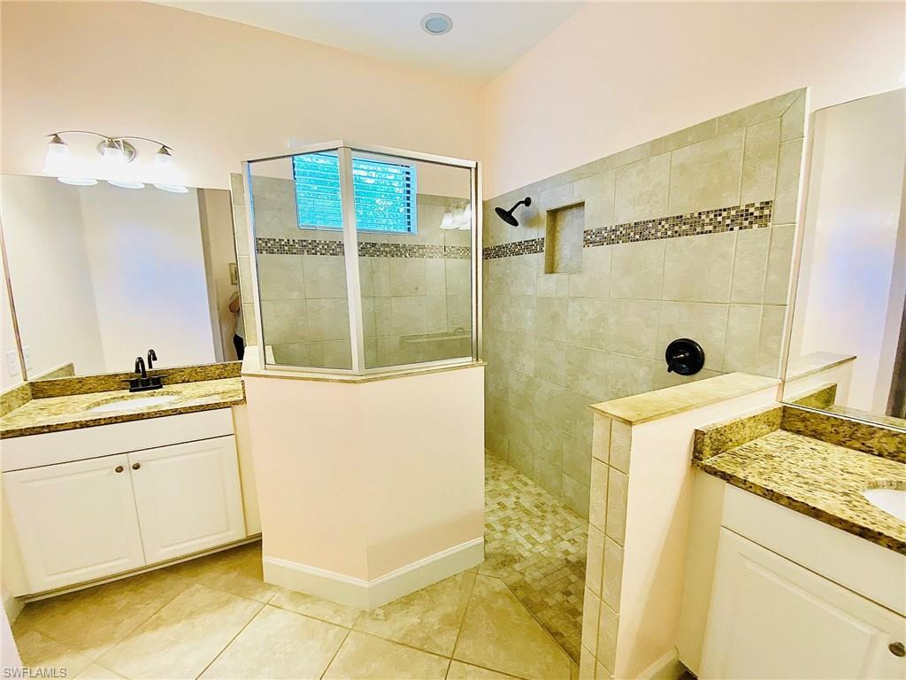 ESPLANADE AT HACIENDA LAKES - Residential Lease