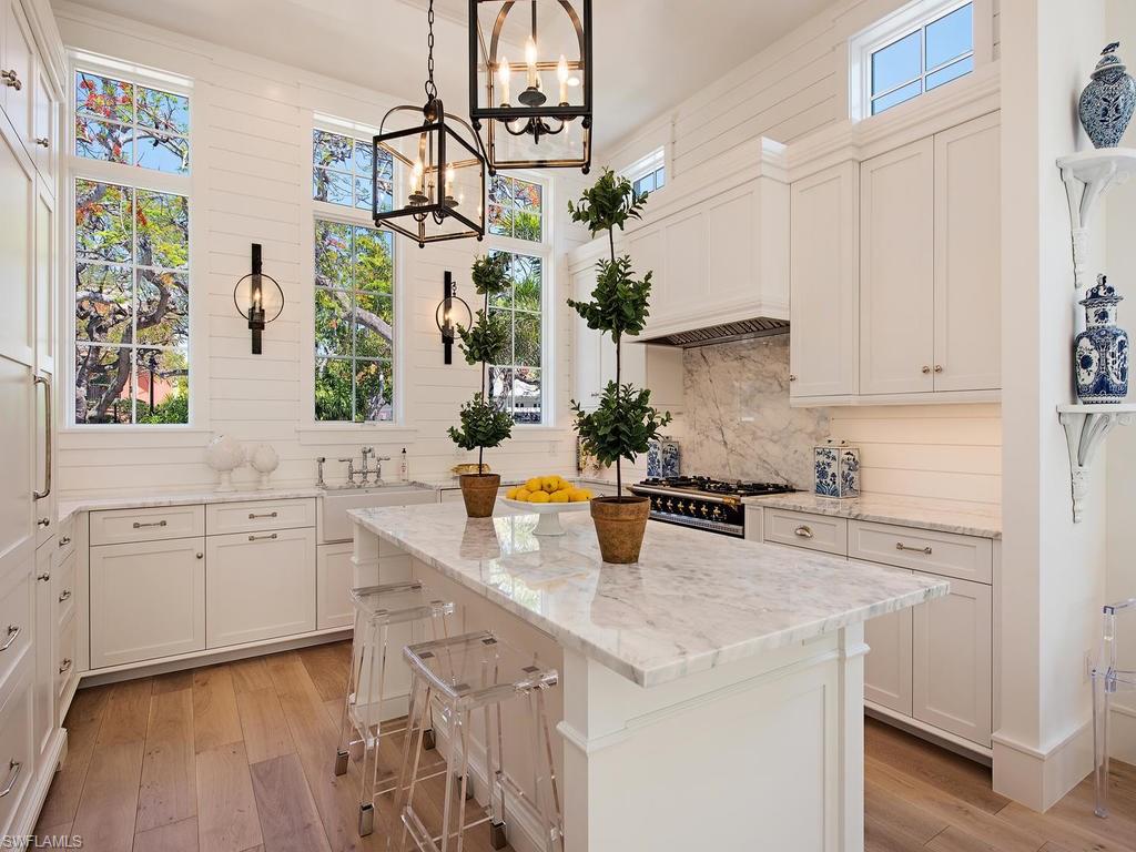 OLDE NAPLES - Residential