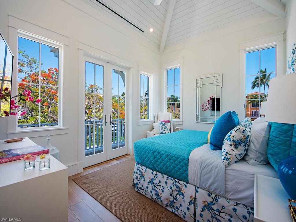 OLDE NAPLES - Residential