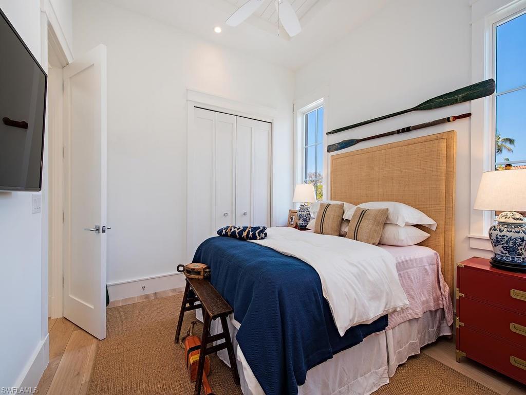 OLDE NAPLES - Residential