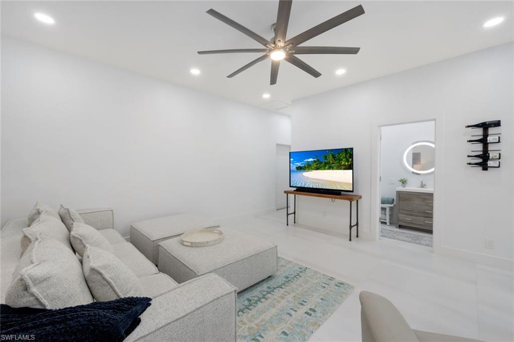 VALENCIA TERRACE - Residential