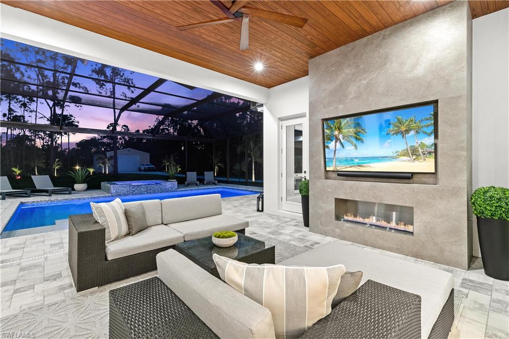 OAKES ESTATES - Residential