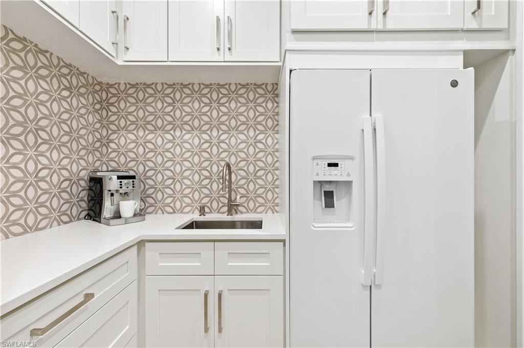 OAKES ESTATES - Residential