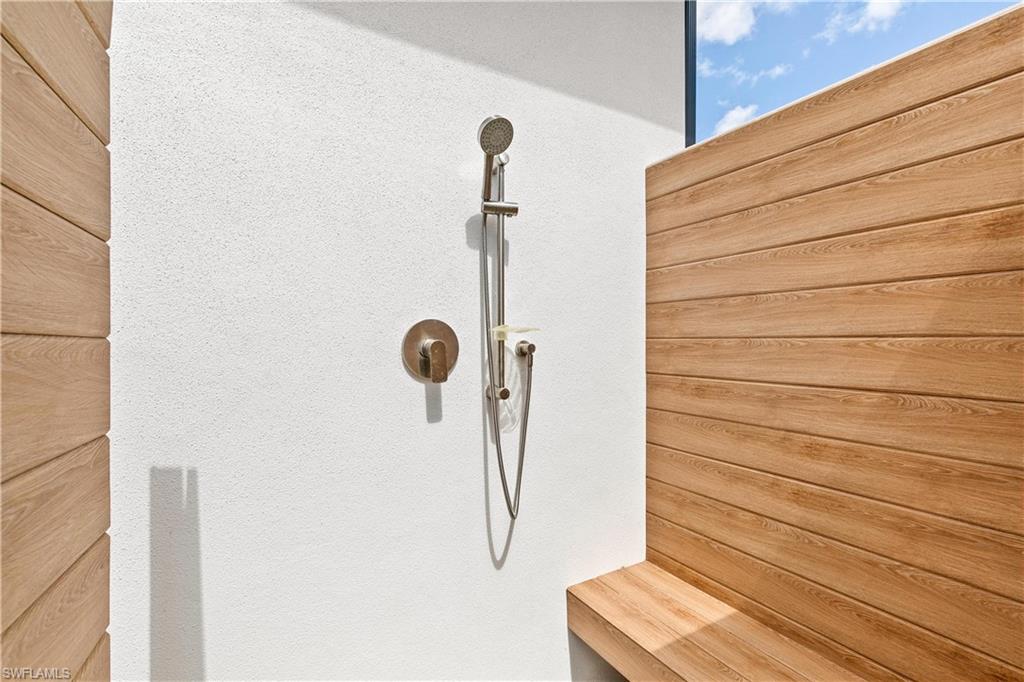 OAKES ESTATES - Residential