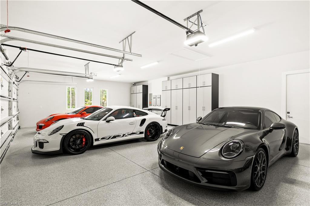 OAKES ESTATES - Residential