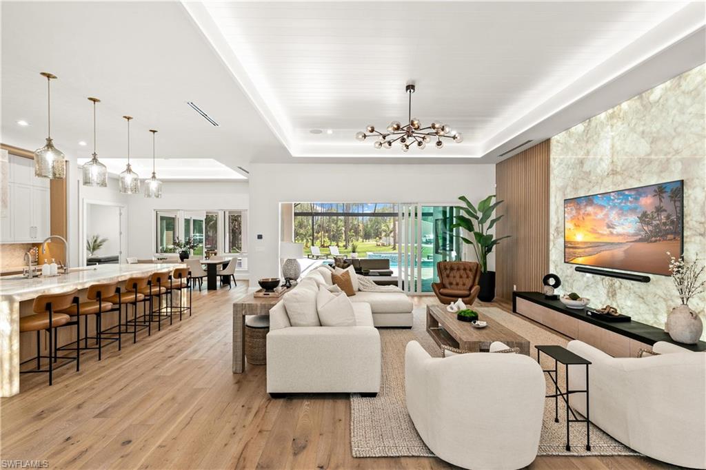 OAKES ESTATES - Residential