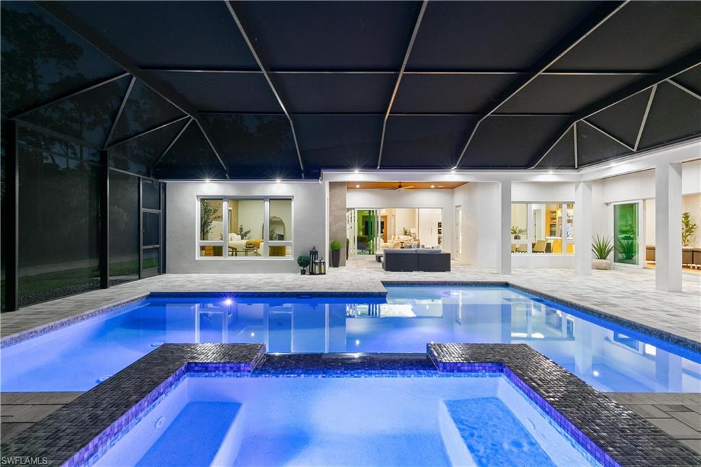 OAKES ESTATES - Residential